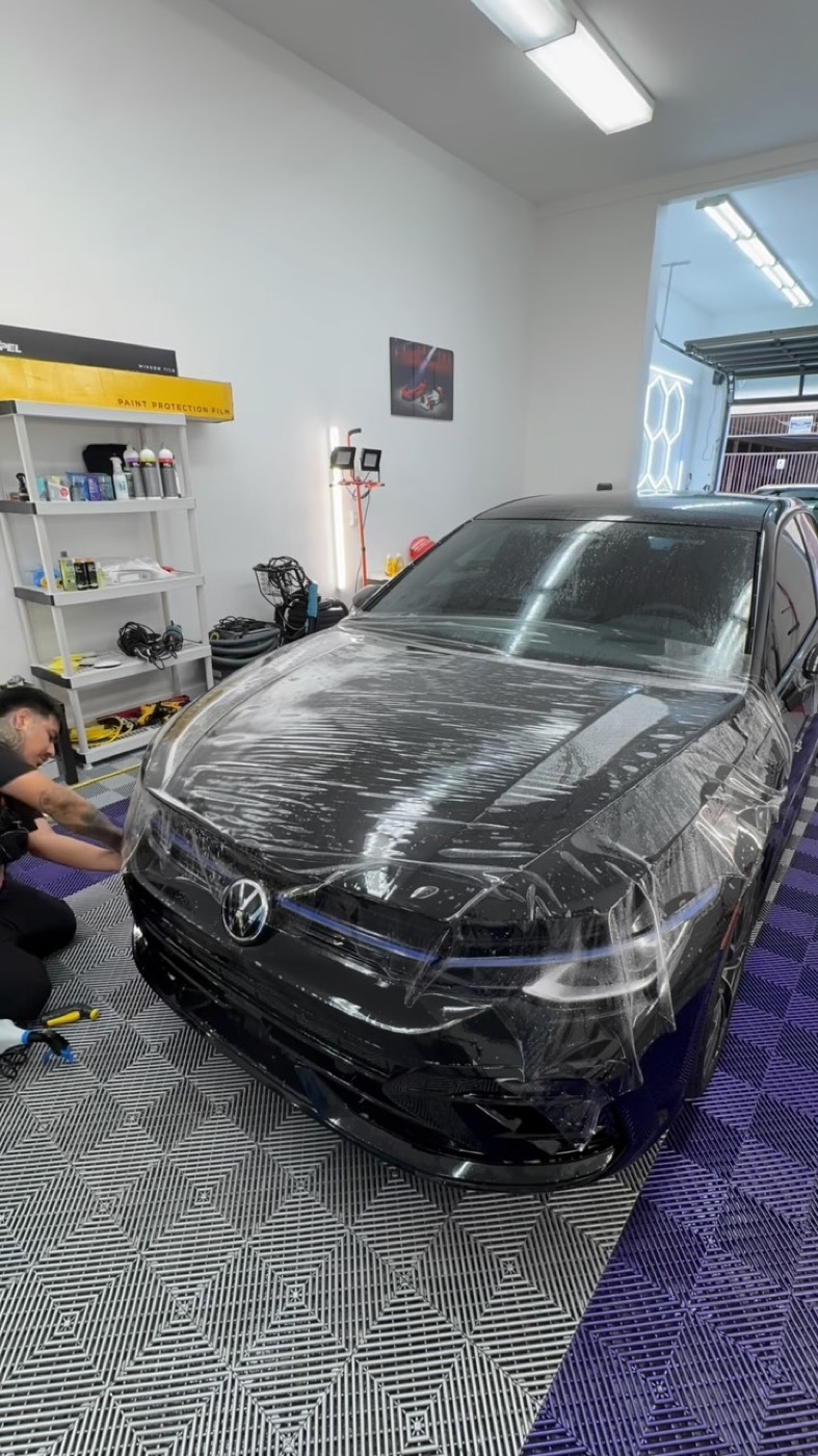 Volkswagen Golf R front end PPF install